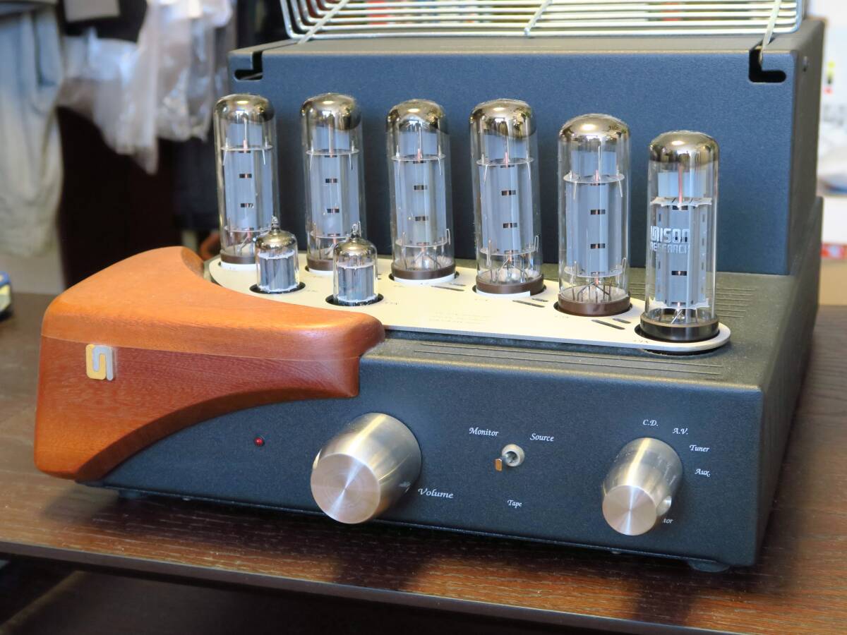 Unison Research S6 Integrated Amplifier [n1214722718]