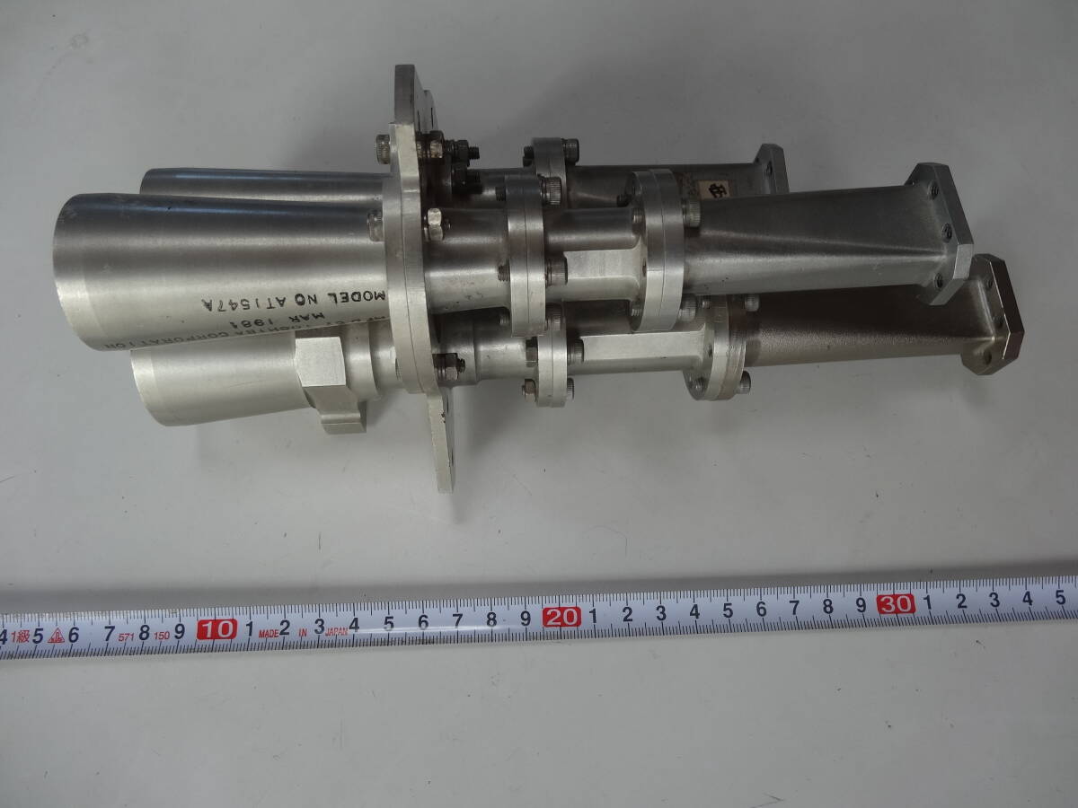 Horn Antenna Triple Ultra Rare BS Broadcasting Satellite Transmitting Antenna [j1216410676]