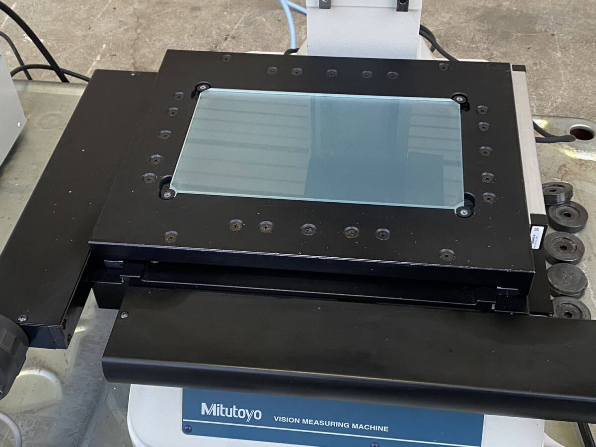 MITUTOYO QS-L2010Z Manual Stage Image Measuring Machine [k1216670495]