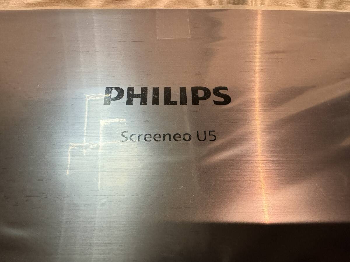 Philips Screeneo U5 SCN550/INT Ultra Short Throw 4K Laser Projector [b1216938893]