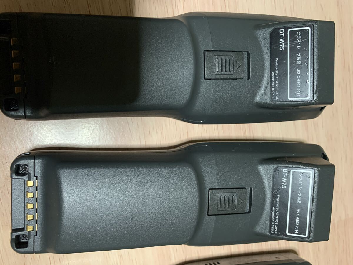 KEYENCE BT-W75 Handy Terminal Charging Stand [n1217135276]