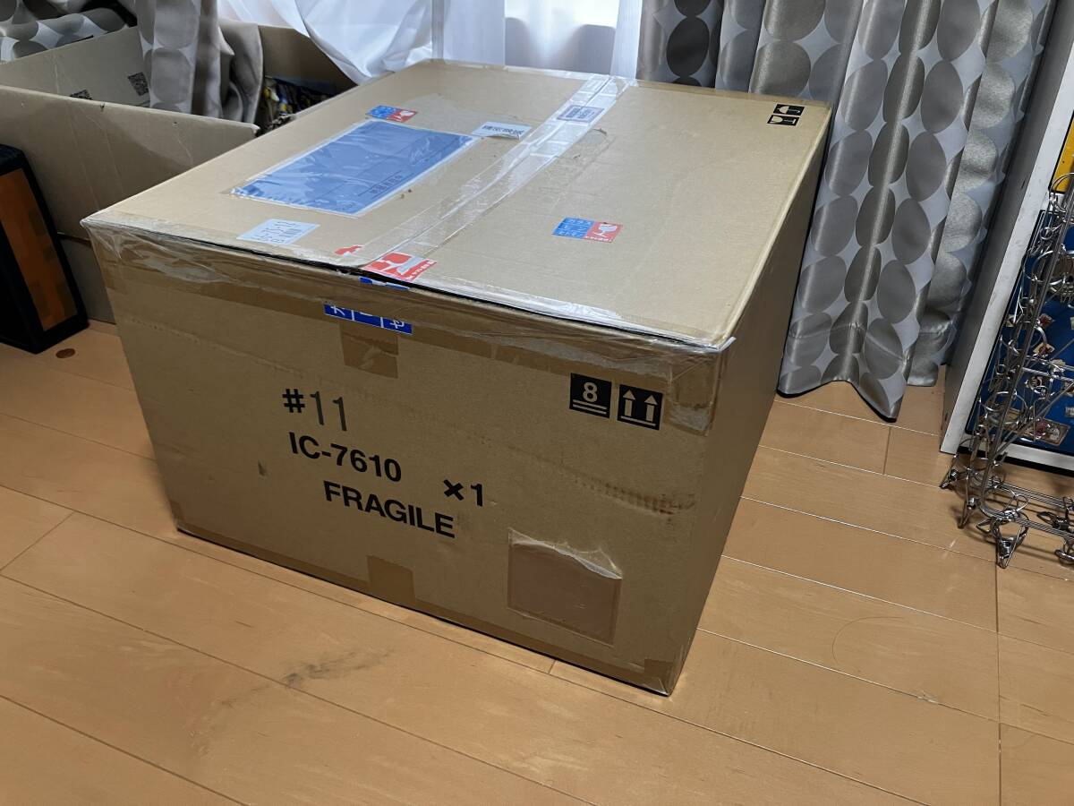 ICOM IC-7610 100W Transceiver with Instruction Manual and Original Box [b1217218835]