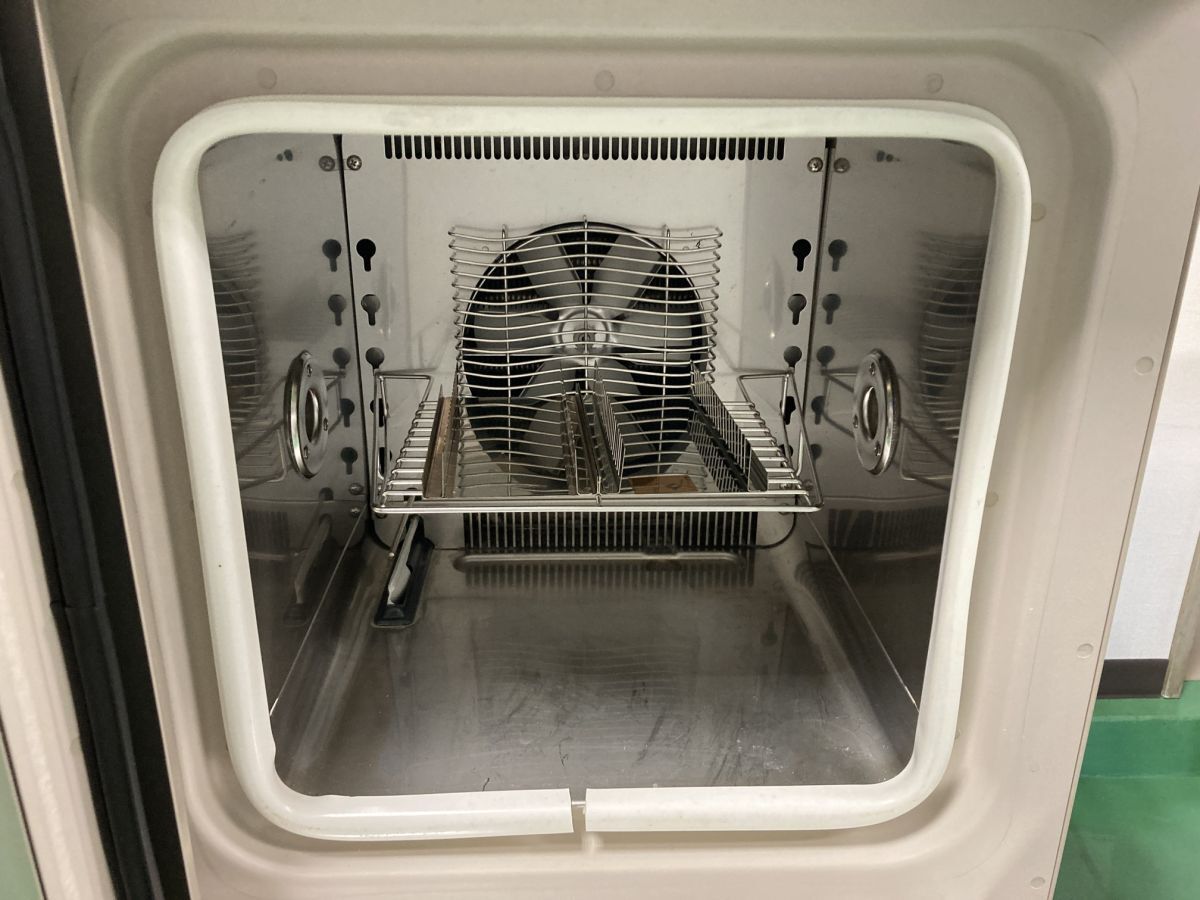 ESPEC RL-555 Environmental Test Machine Tabletop Constant Temperature and Humidity Chamber [k1217317590]