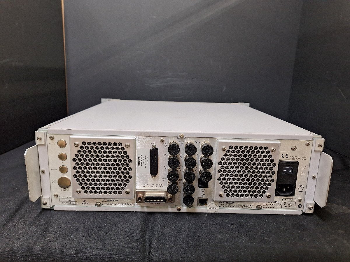 Anritsu MG3692C Signal Generator 2 GHz to 20 GHz [d1217440348]