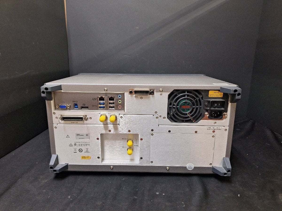 Keysight E5063A Network Analyzer 100kHz-18GHz 2-Port [b1217451850]