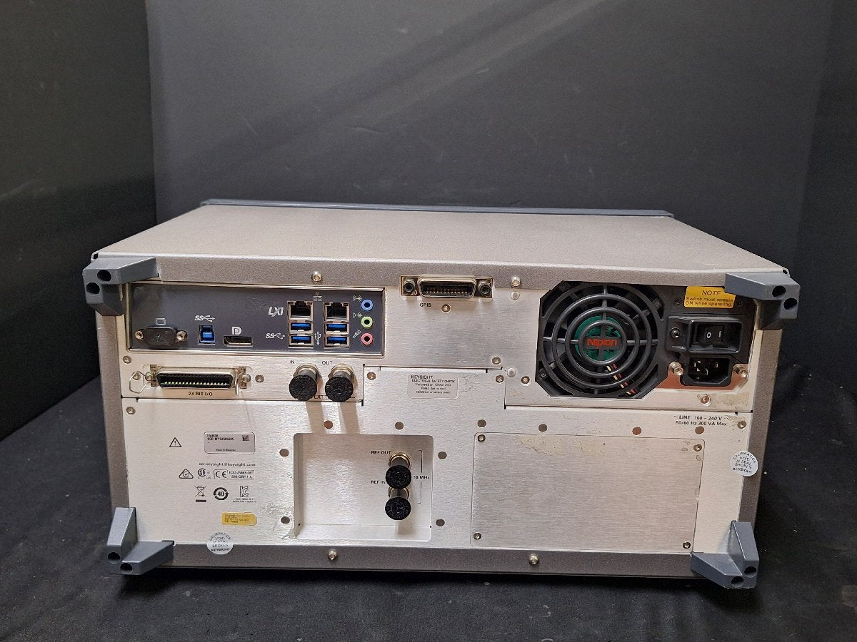 Keysight E5063A Network Analyzer 100kHz-18GHz 2-Port [j1217451759]