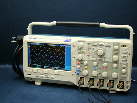 Tektronix DPO2014B Digital Oscilloscope 100MHz 1GS/s Main Unit Only [t1217582769]