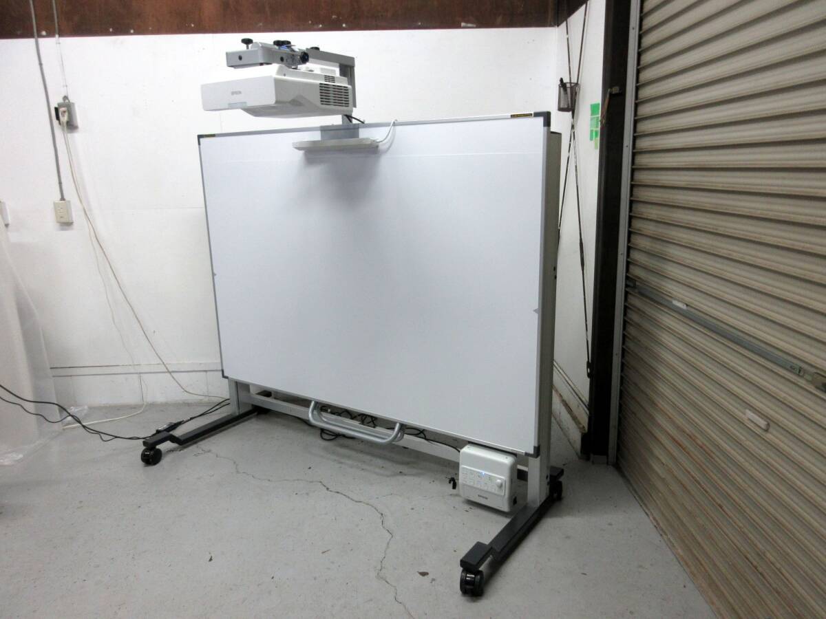 Epson EB-735Fi Short Throw Projector with IWS-82VF2 82in Screen [x1218356769]