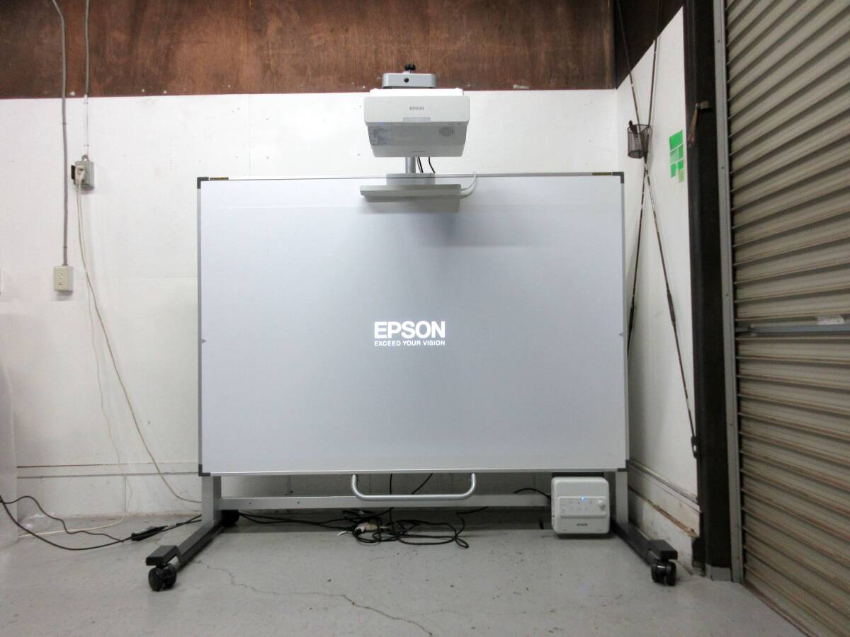 Epson EB-735Fi Short Throw Projector with IWS-82VF2 82in Screen [x1218356769]