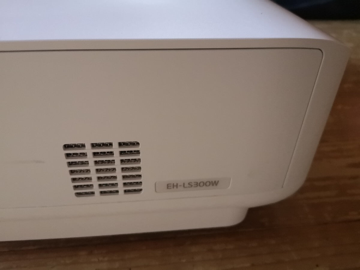 EPSON EH-LS300W Projector YAMAHA Speaker [m1218949561]