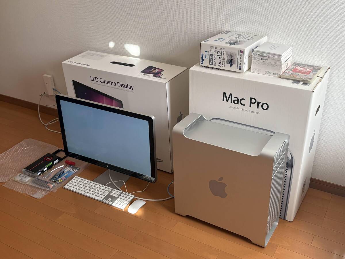 Apple MacPro MC561J/A Mid 2010 Desktop Xeon X5680 12-Core 32GB SSD 1.5TB HDD 7TB NVIDIA GeForce 680 BD Drive [h1219290213]