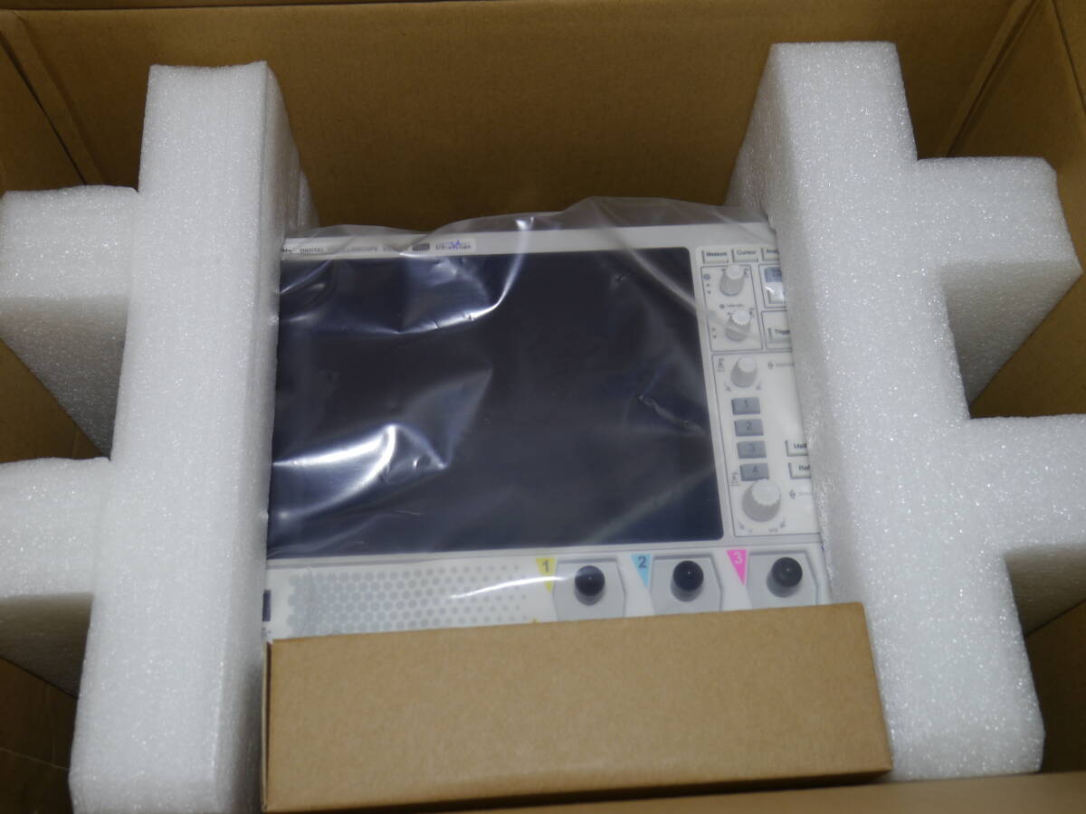 Rigol DHO1074 Digital Oscilloscope 12bit Bandwidth 70M [p1219331144]