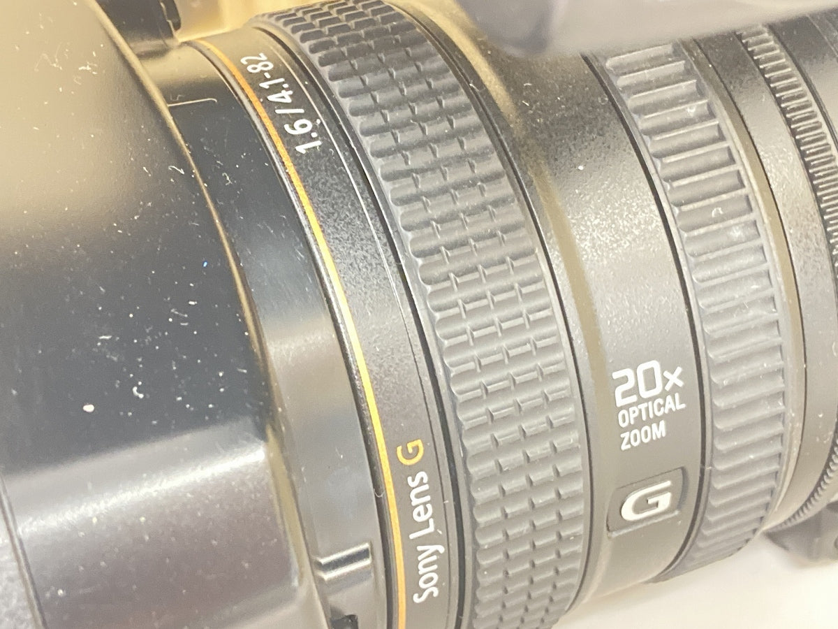 Sony HXR-NX3 Professional Camcorder [v1219428708]