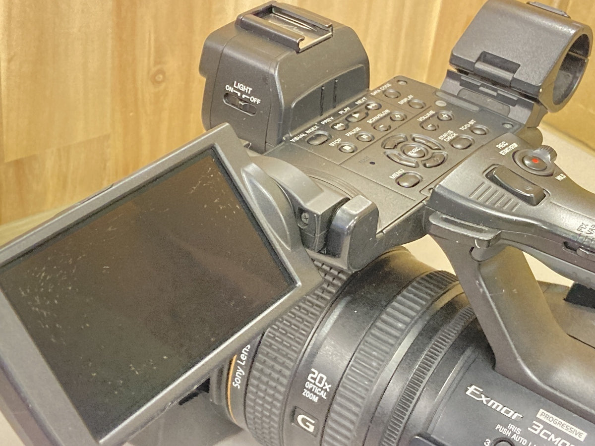 Sony HXR-NX3 Professional Camcorder [v1219428708]