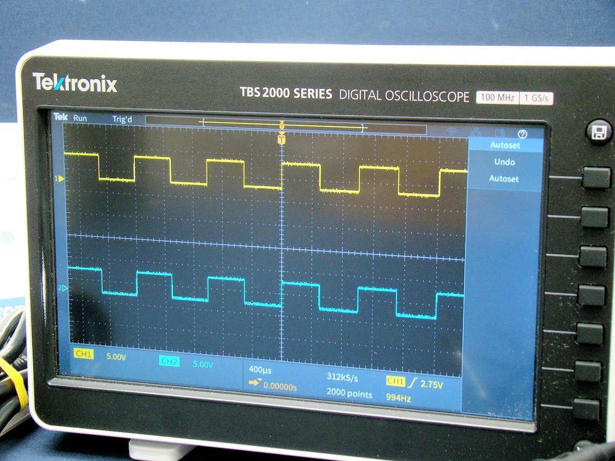Tektronix TBS2102 Digital Oscilloscope 100MHz 1GS/s [v1220162413]
