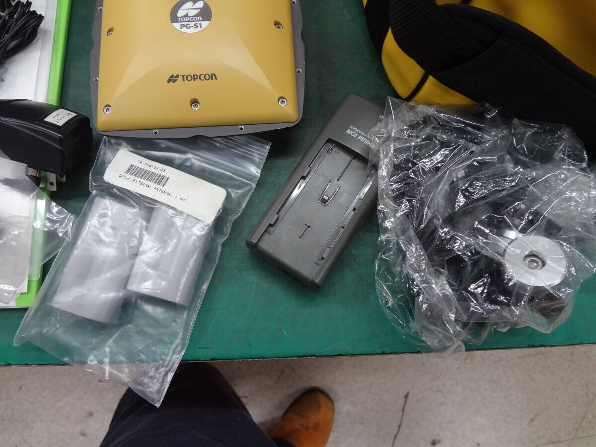 Topcon GRS-1 Dual-Frequency GNSS Receiver PG-S1 [d1220933019]