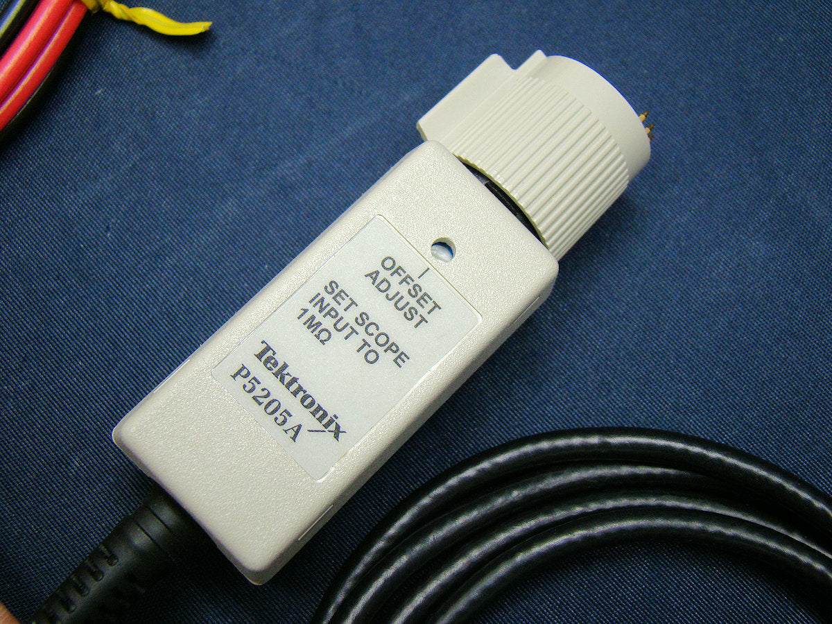 Tektronix P5205A High Voltage Differential Probe 100MHz 1300V [f1221023755]
