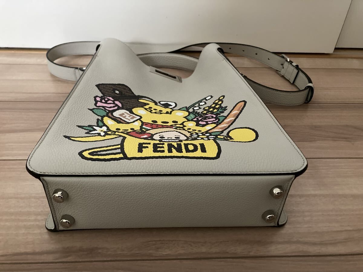 FENDI Peekaboo X-Light Small Handbag [r1207154027]