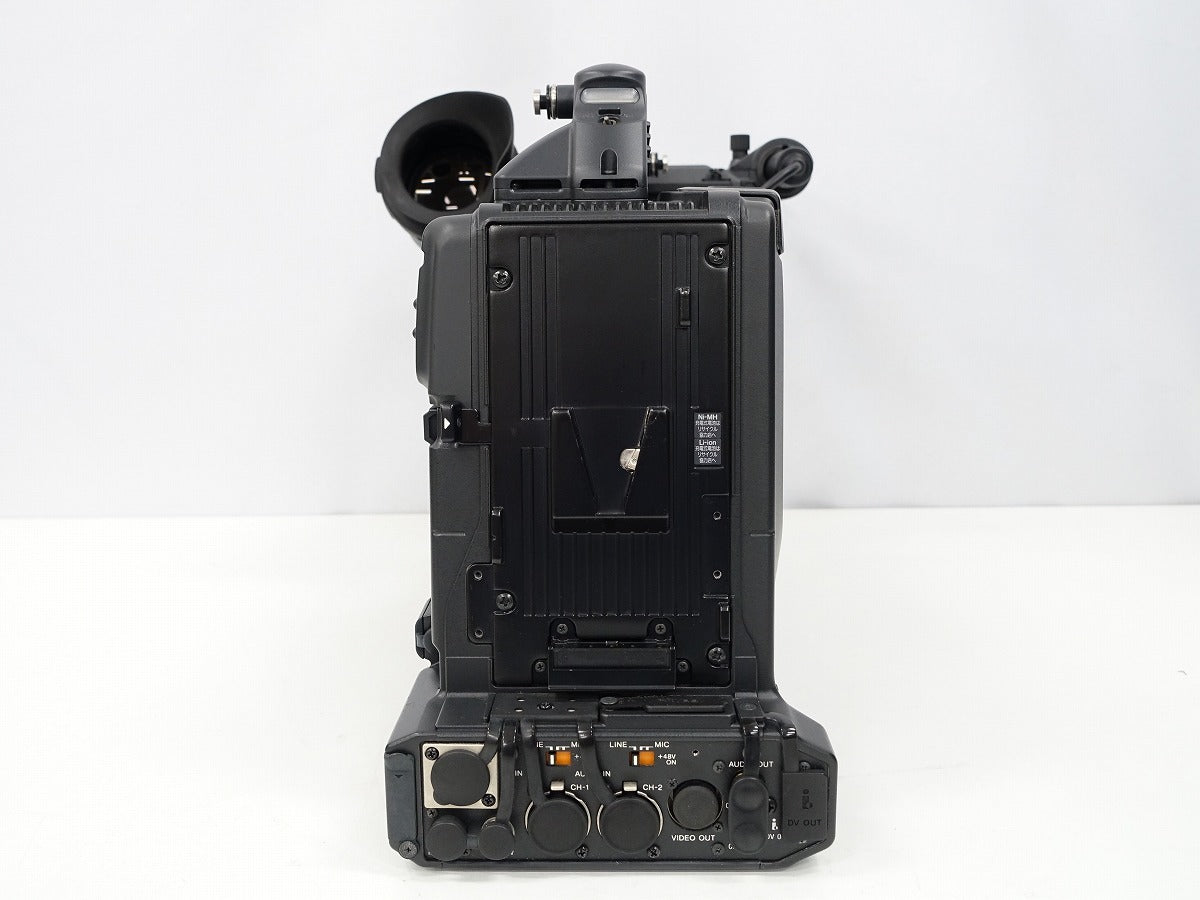 Sony DSR-450WS DVCAM Camcorder with DXF-801 Viewfinder [d1221545259]