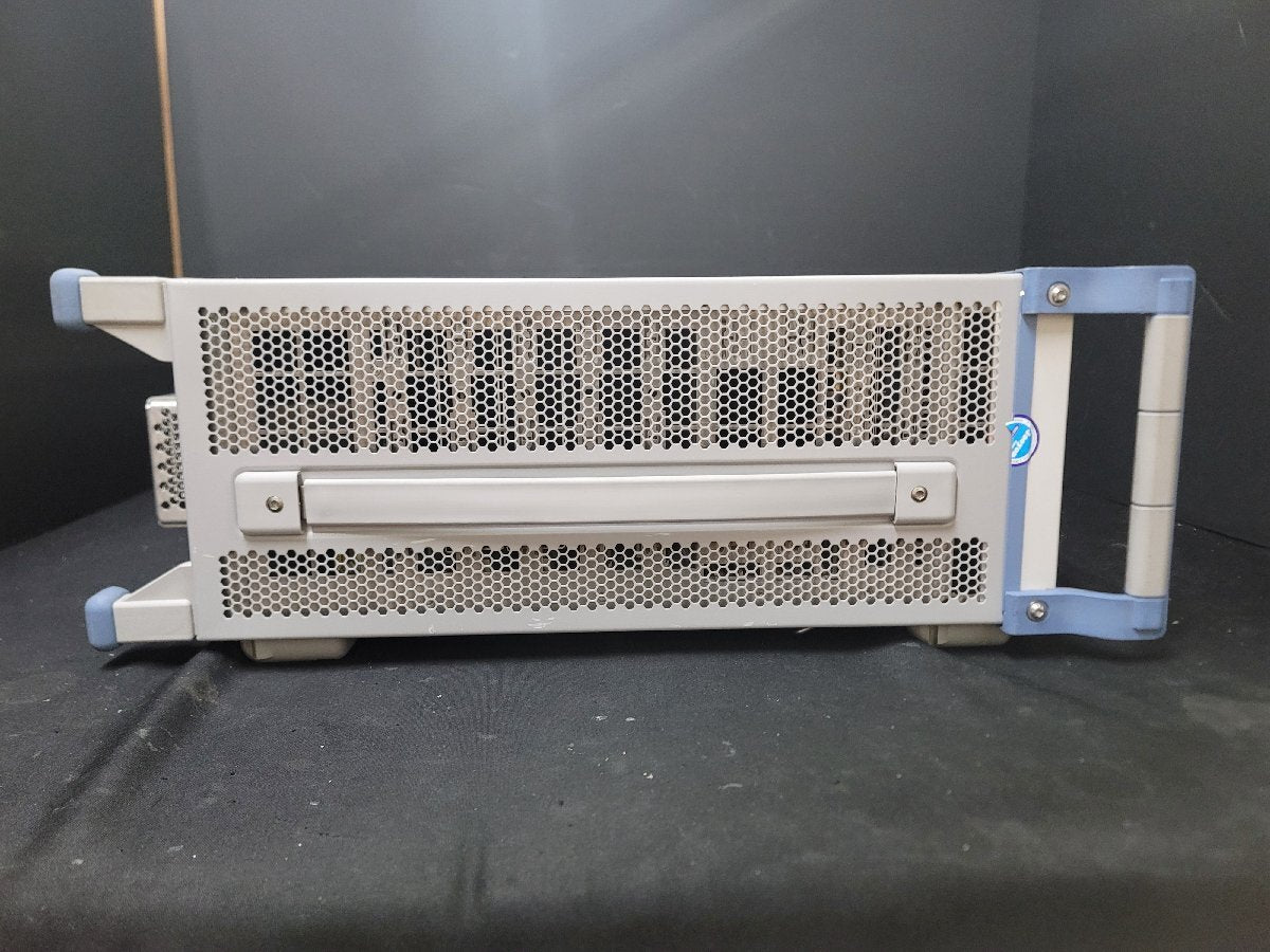 Rohde & Schwarz CMW500 Wideband Radio Communication Tester [u1221826818]