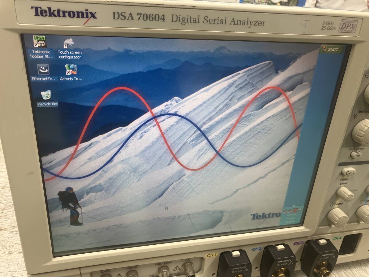 Tektronix DSA70604 Digital Serial Analyzer 6GHz 25GS/s [f1221946102]