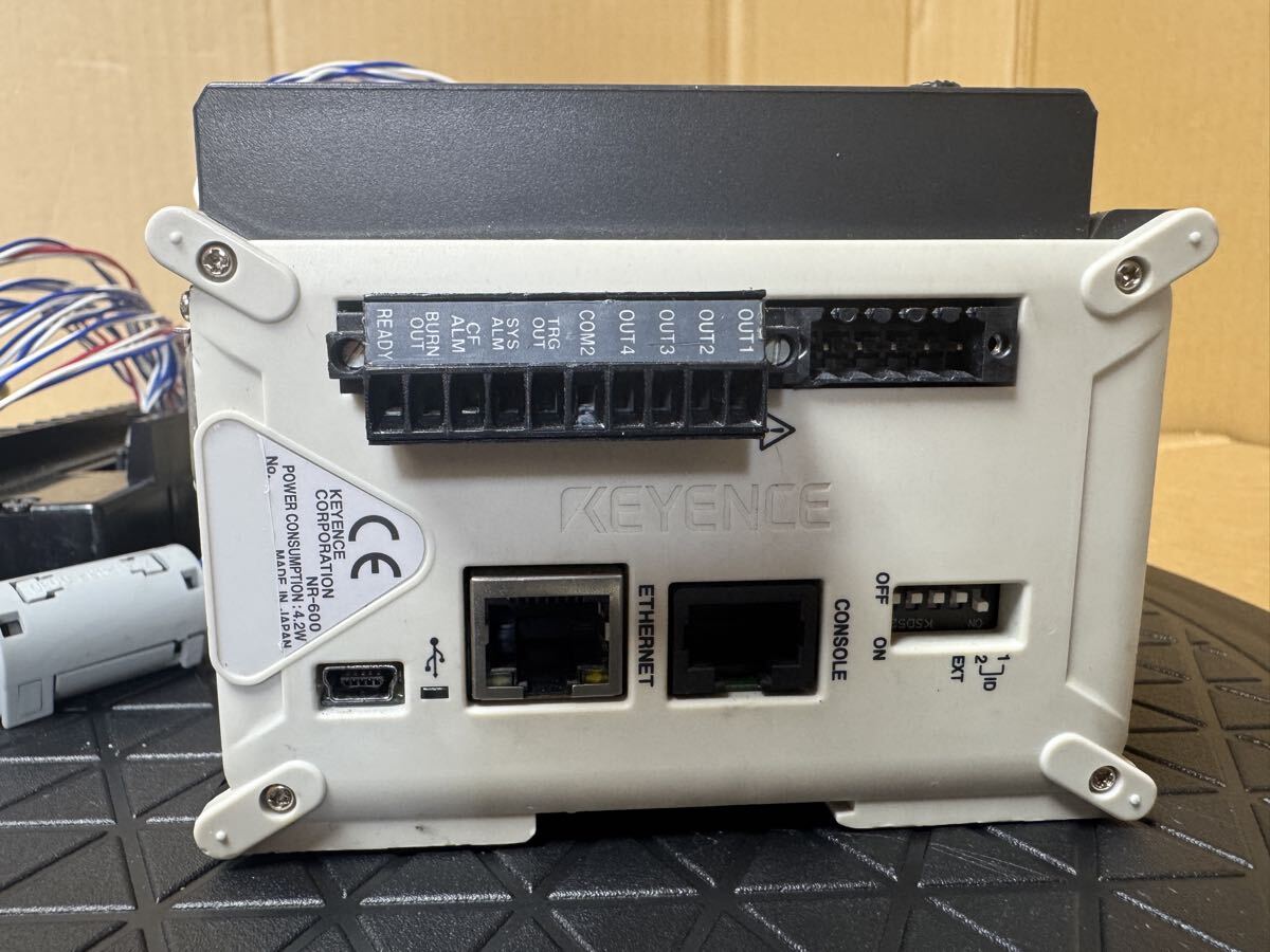 Keyence NR-600 Data Acquisition Unit with NR-U60 NR-HA08 (for parts) [b1222082272]