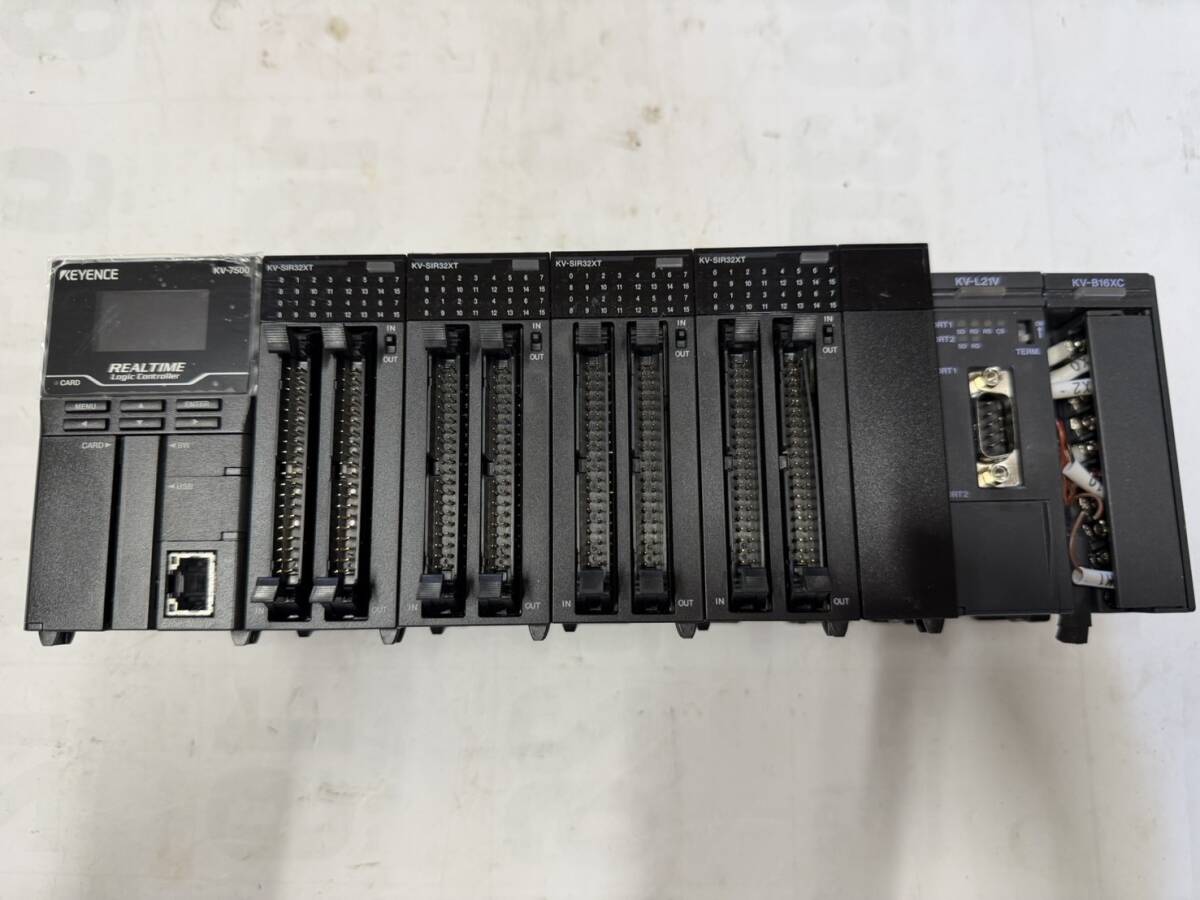 Keyence KV-7500 Power Supply Unit with CA-U4/KV-SIR32XT 4/KV-B16XC2 Programmable Logic Controller [k1222688176]