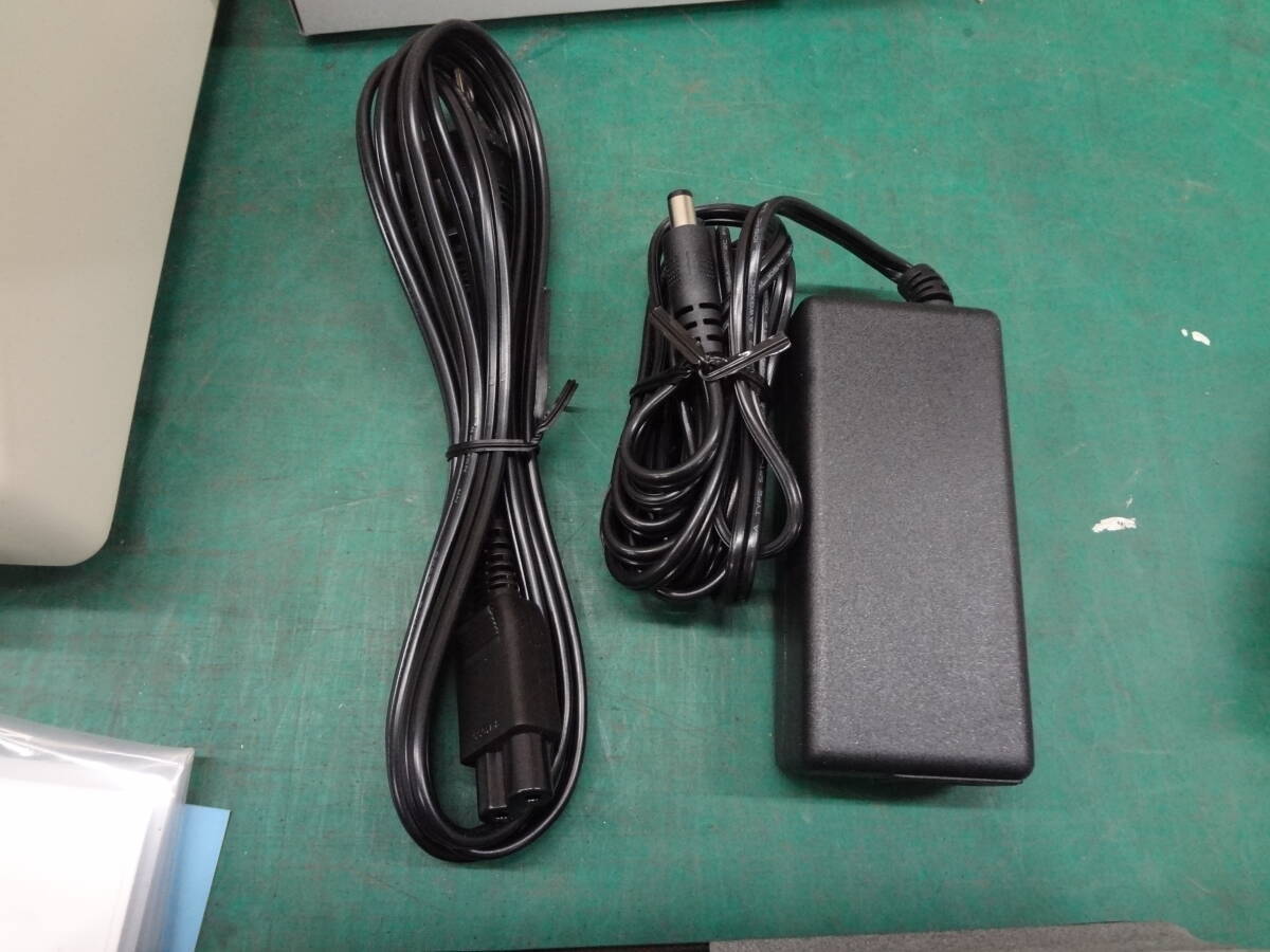 CBC VM-200T2 Viscosity Meter with Shield [1223379118]