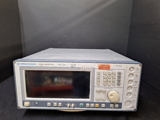 R&S SMIQ03B Signal Generator 300kHz-3.3GHz (for parts or not working) [v1224155308]