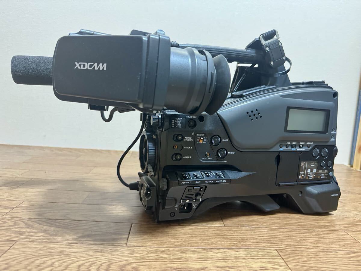 Sony PMW-400 with CA-FB70 and HXCU-FB80 Set [v1224988788]