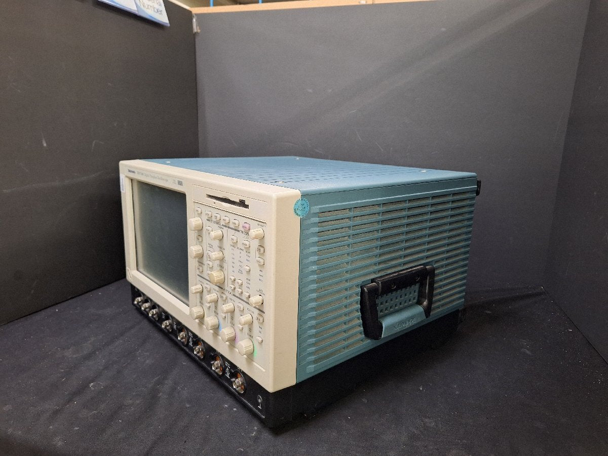 Tektronix TDS7104 Digital Phosphor Oscilloscope 1GHz 4CH 10GS/s [c1225656280]