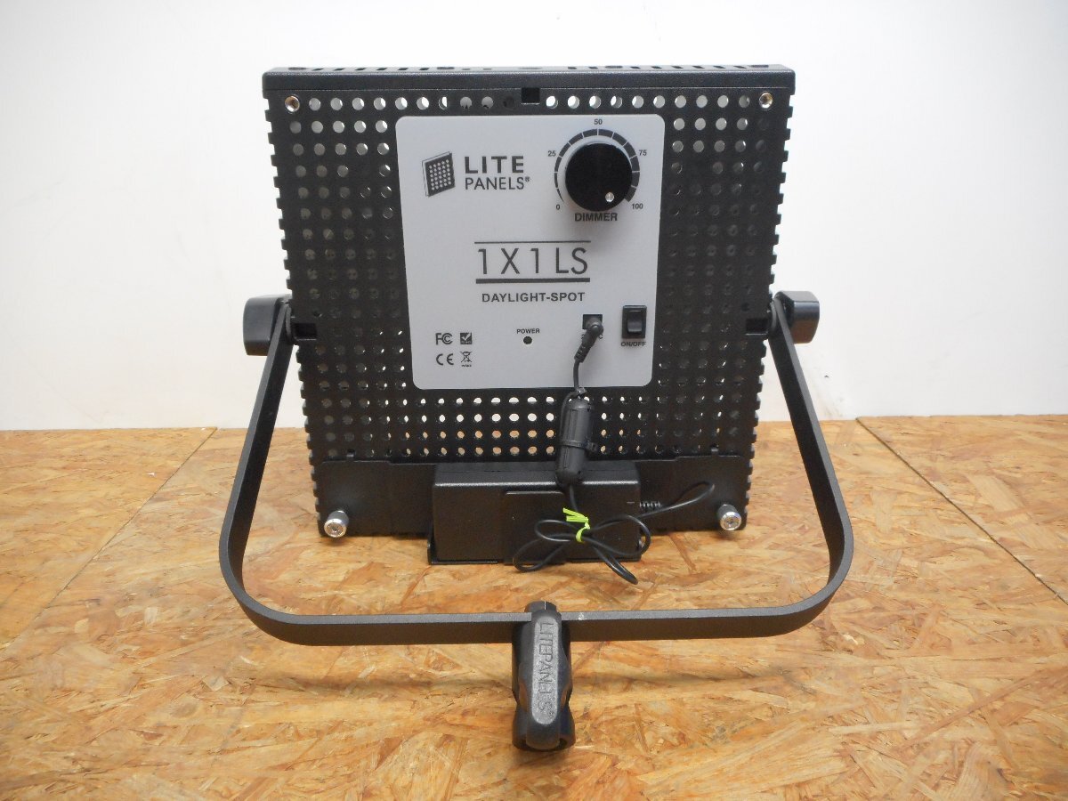 Litepanels 1x1 LS Daylight Spot LED Light 5 Unit Set with Case (as-is) [f1225828258]