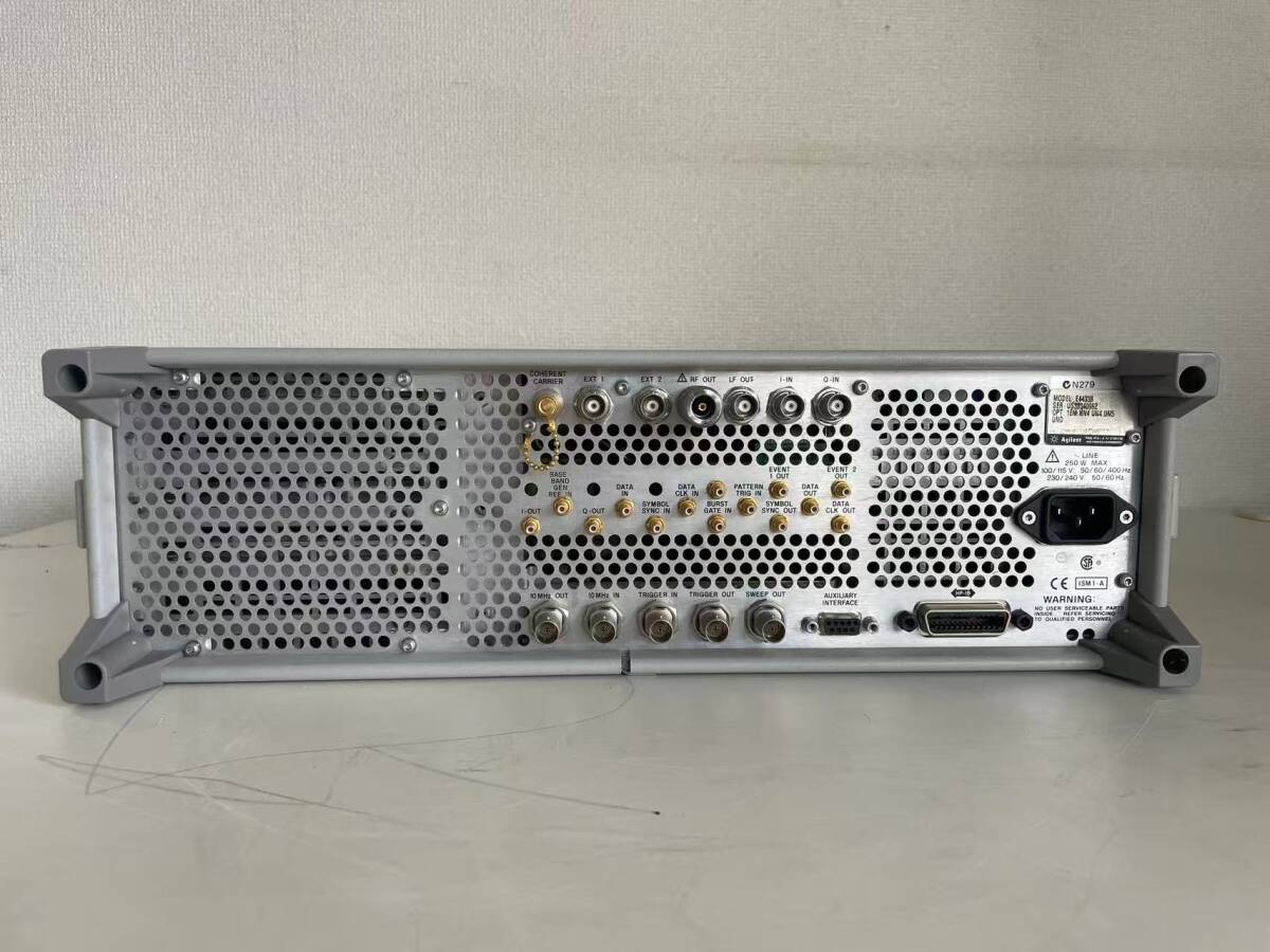 Agilent E4433B ESG-D Series Analog RF Signal Generator 250kHz-4GHz (untested) [e1226183677]