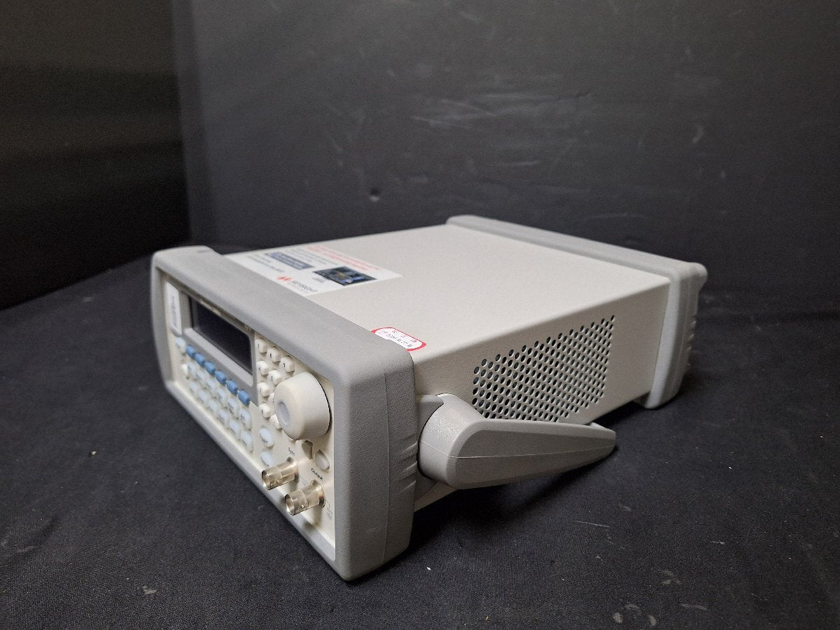 Keysight 33210A Function Arbitrary Waveform Generator 10MHz [s1226355762]