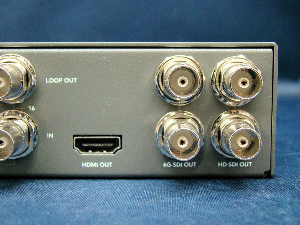 Blackmagic Design MultiView 16 HDL-MULTIP6G/16 4K Multiviewer [u1226394754]