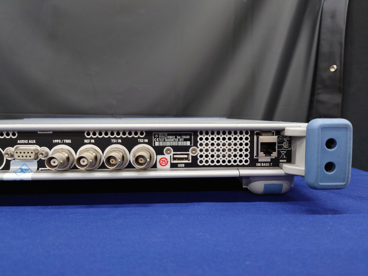 Rohde & Schwarz SFE100 Test Transmitter [j1227304847]
