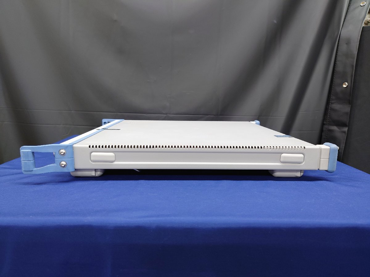 Rohde & Schwarz SFE100 Test Transmitter [j1227304847]