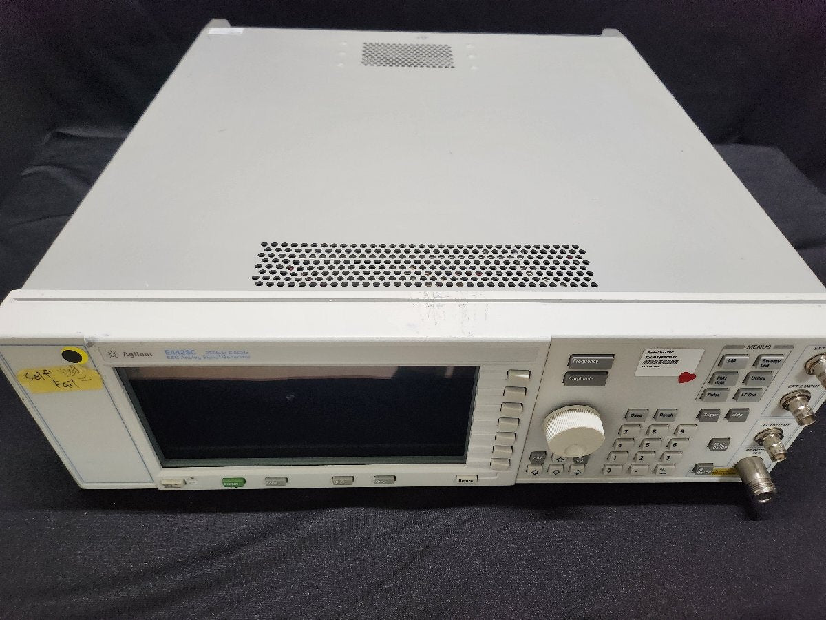 Agilent E4428C ESG Analog Signal Generator 250kHz-6GHz (for parts or not working) [v1228301493]