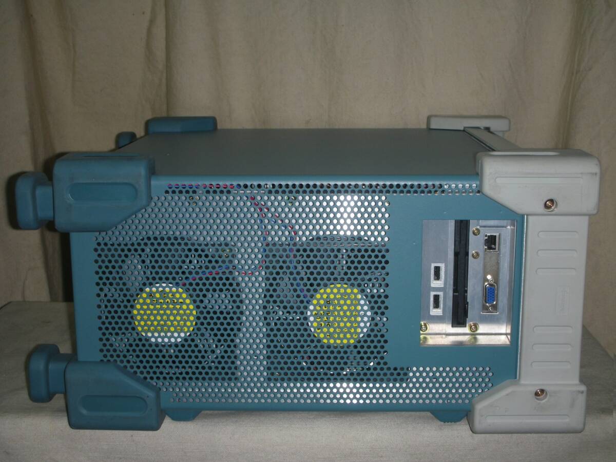 Tektronix RSA3303B Real Time Spectrum Analyzer [g1228566592]