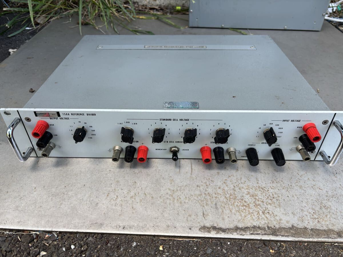 FLUKE 750A Reference Voltage Divider [b1229626595]