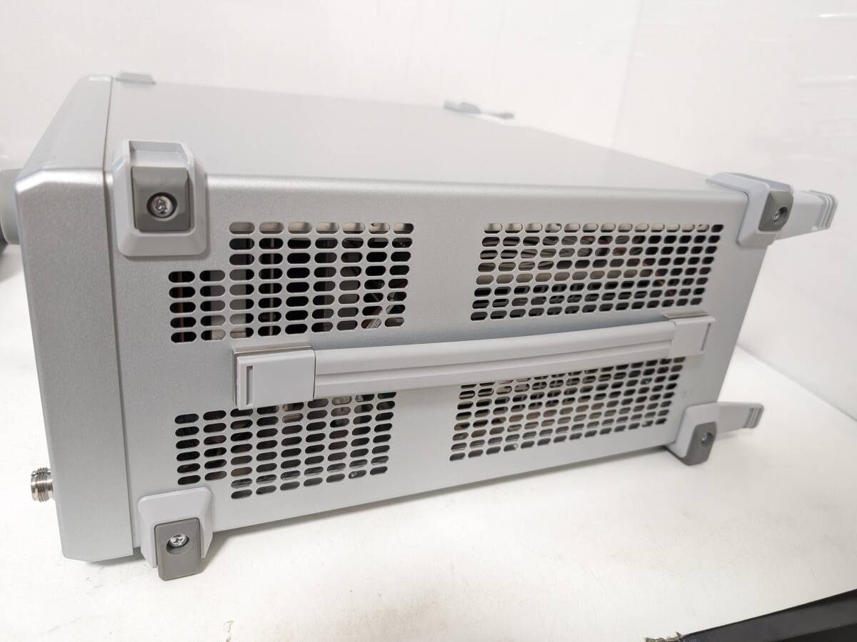 Anritsu MS2830A Signal Analyzer 9kHz-6GHz OPT002 020 022 041 [k1230214167]