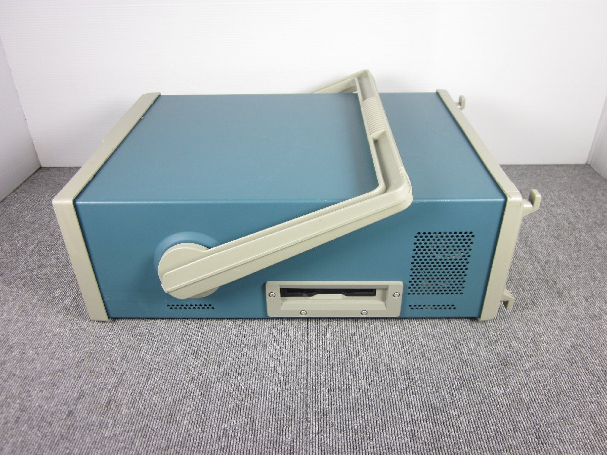 Tektronix DG2020 Data Generator 12ch 200MHz [t1230692050]