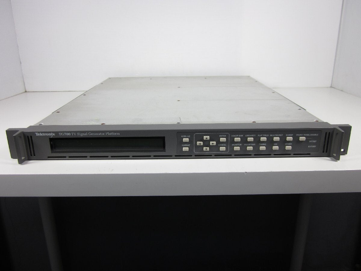 Tektronix TG700 TV Signal Generator Platform [q1230686012]