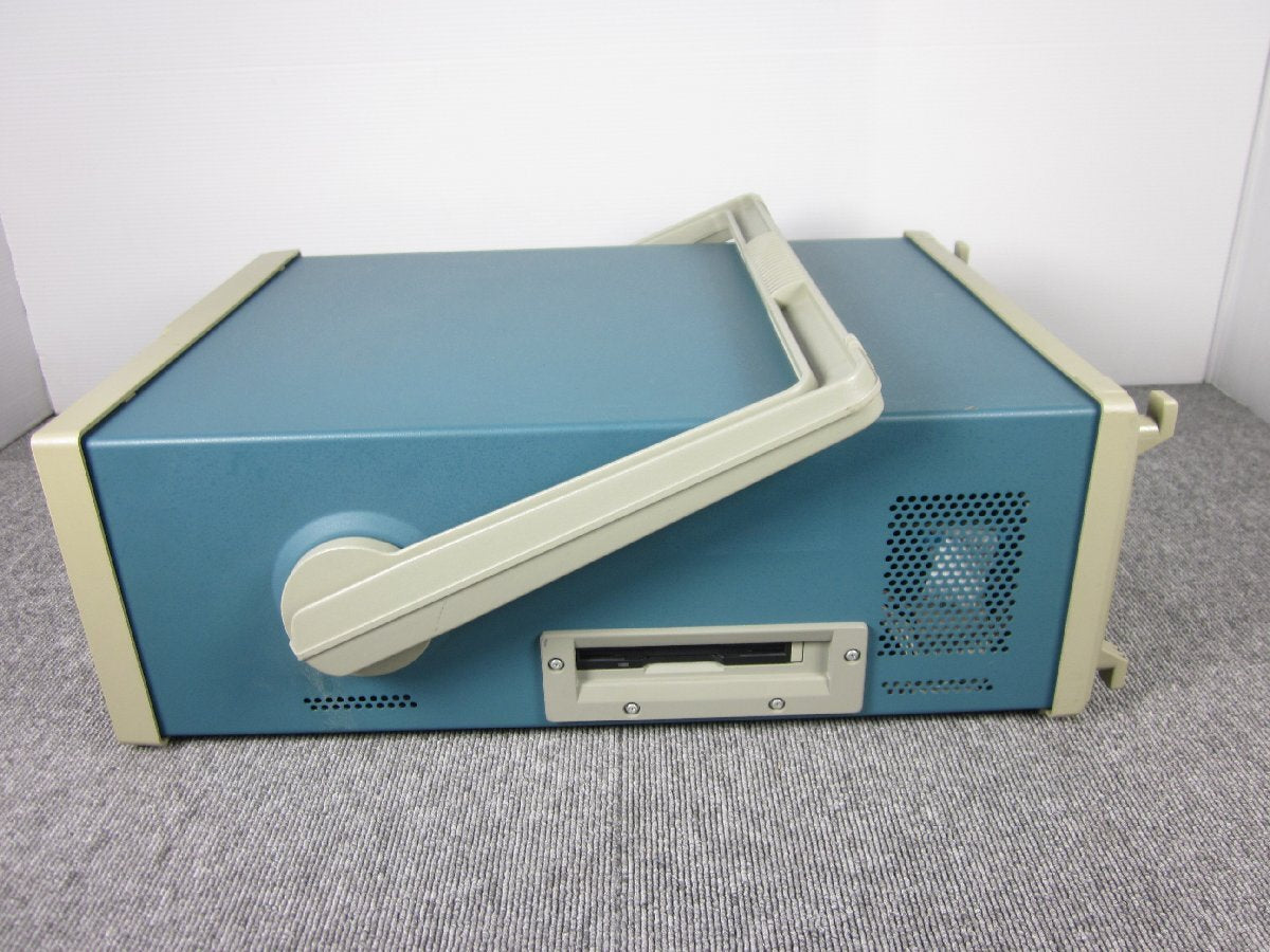 Tektronix DG2030 Data Generator 8ch 400MHz [c1230690423]