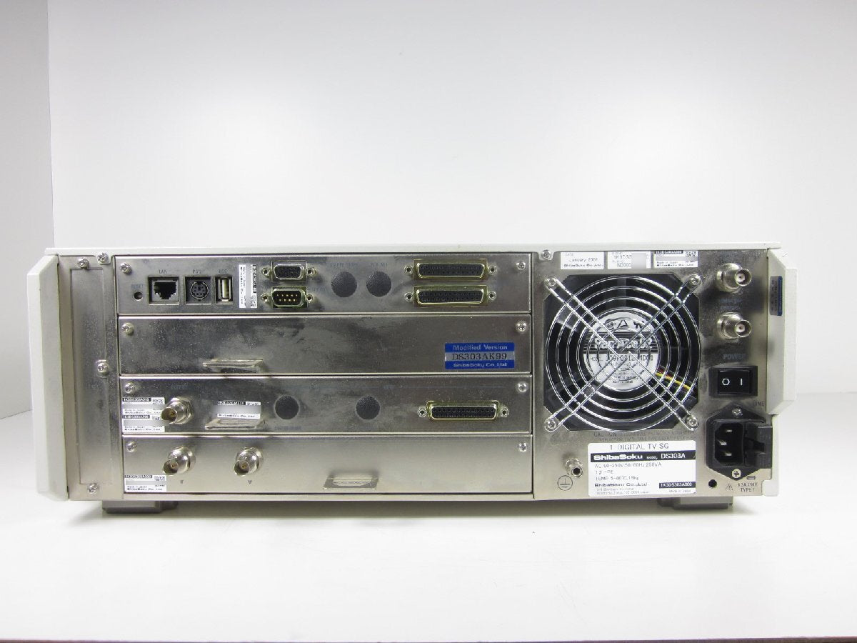 Shibasoku DS303A Digital TV Signal Generator [v1230697660]