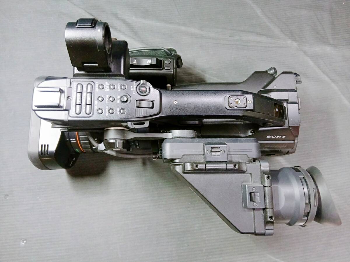 Sony PMW-300 XDCAM Professional Camcorder with Fujinon HD Lens [w1230705638]