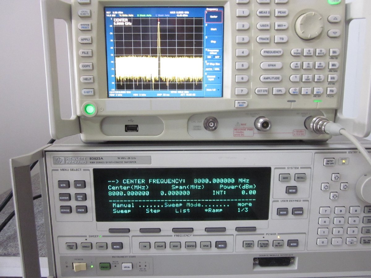 HP 83623A Synthesized Sweep Generator 10MHz-20GHz [u1230818329]