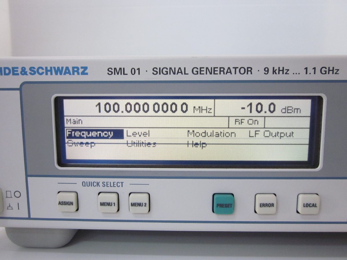 Rohde & Schwarz SML01 Signal Generator 9kHz-1.1GHz [q1230810921]