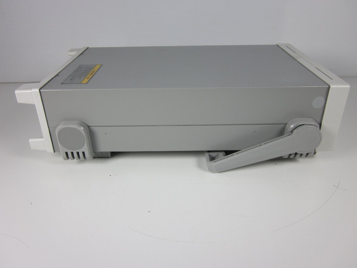Yokogawa 7555 Digital Multimeter 5.5 Digit 4-Wire Resistance Measurement [c1231128761]