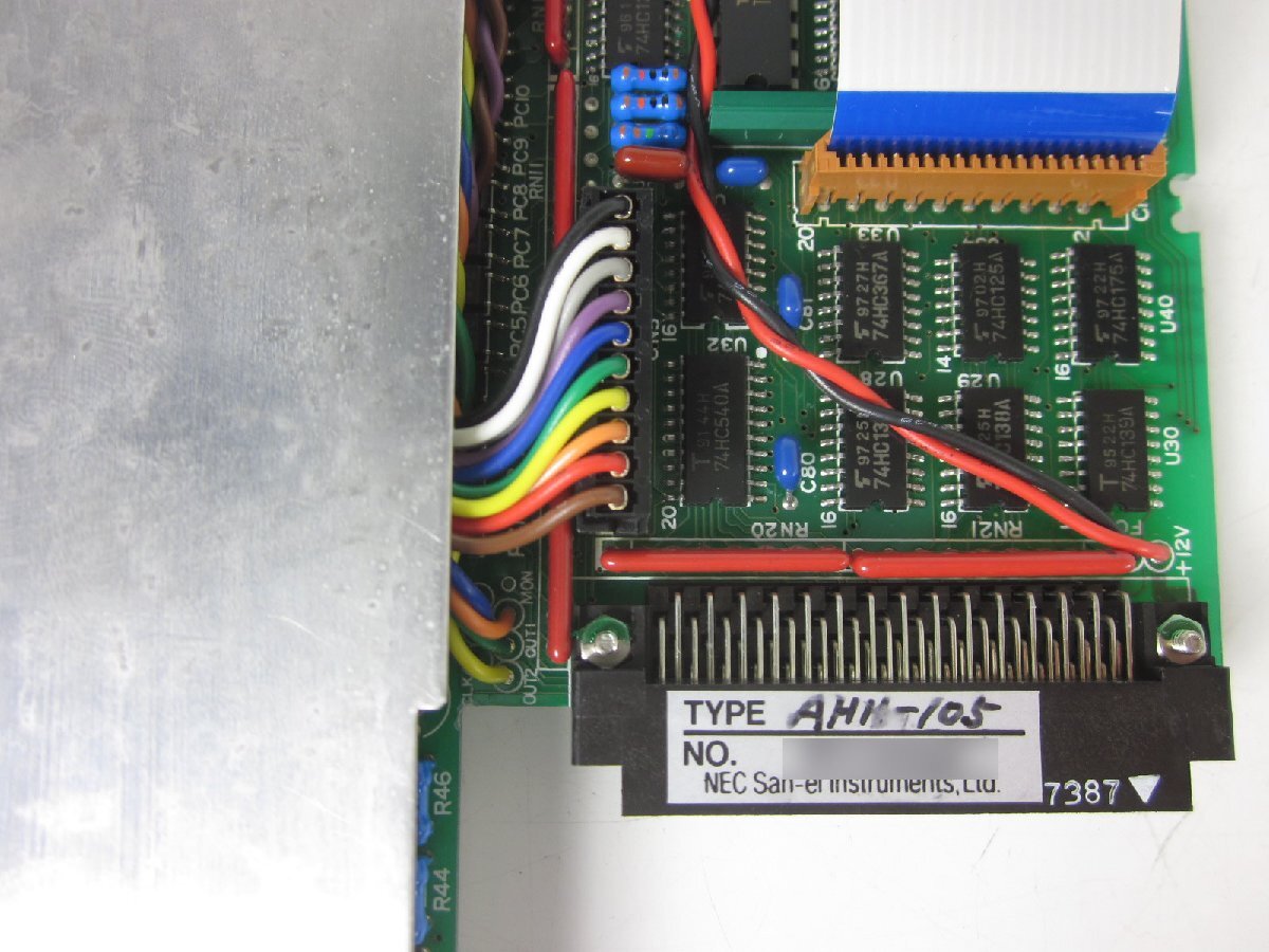 NEC AH11-105 Charge Amplifier Measurement Range 1/2/5/10/20/50/100/200/500/1k/2k/5kG Frequency Response 0.2Hz-100kHz [k1231121636]